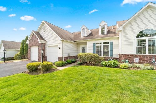 2003 Overlook Ct, Canonsburg, PA 15317-4863