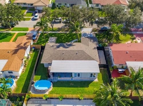 8421 17 Ct, Hollywood FL 33028 exterior