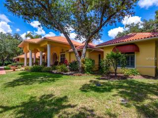 3177 Walter Travis Dr, Sarasota, FL 34240-8646