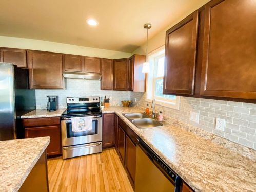 536 Falk Dr, Edgerton WI  53534-2159 exterior