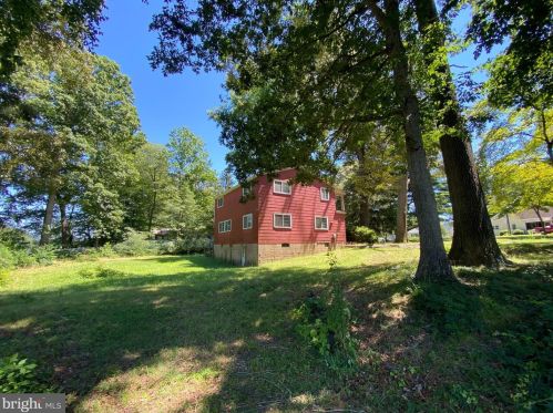 213 Shore Dr, Dover DE  19901-5740 exterior