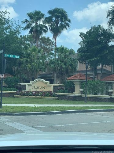8218 29th St, Hollywood, FL 33025-7406