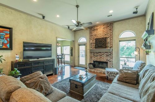 2810 John T Ln, Midlothian TX 76065-7044 exterior