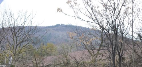 271 Avenue B, Palmerton, PA 18071-1806