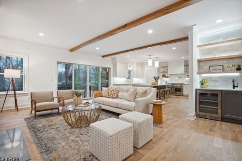 7 Maple St, Chatham Township NJ  07928-1624 exterior