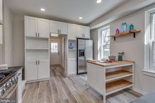 307 Hunter St, Gloucester NJ  08030-2016 exterior