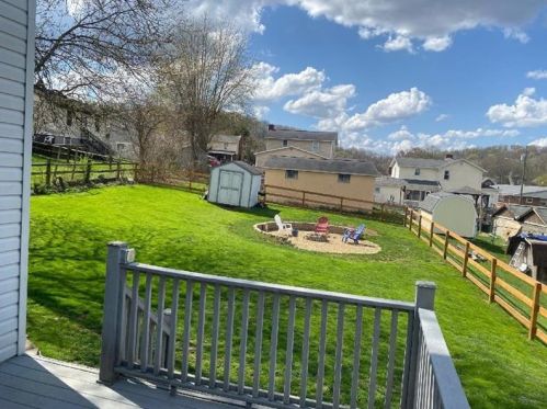 203 Monath St, West Newton, PA 15089-1127