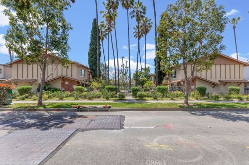 1623 Walnut St, Anaheim, CA 92802-2615