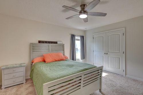 1977 Floresta Dr, Fort Pierce FL  34983-4619 exterior