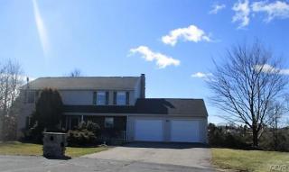 4534 Ferrizzi Dr, Schnecksville, PA 18078-2239