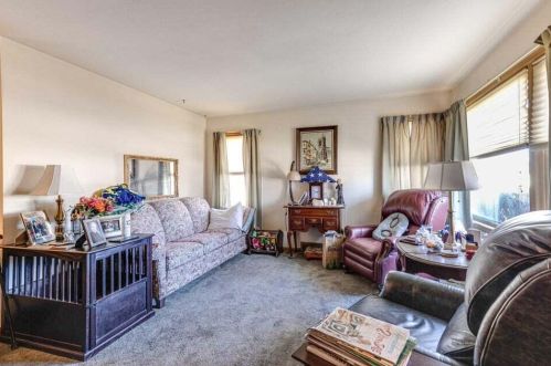 7518 37 Ave, Kenosha WI 53144-2122 exterior