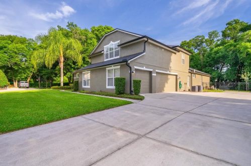 8230 Emerald Forest Ct, Sanford, FL 32771-8100