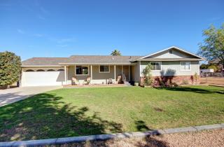 11840 25th Pl, Phoenix, AZ 85028-1102