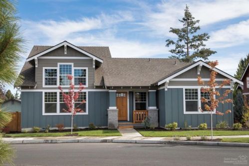 2758 Great Horned Pl, Bend OR  97701-7109 exterior