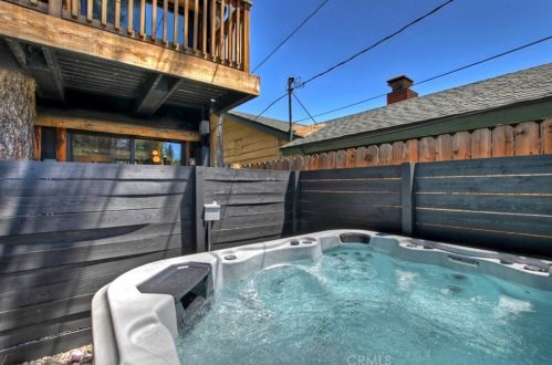 1125 Big Bear Blvd, Big Bear City CA  92314-9277 exterior