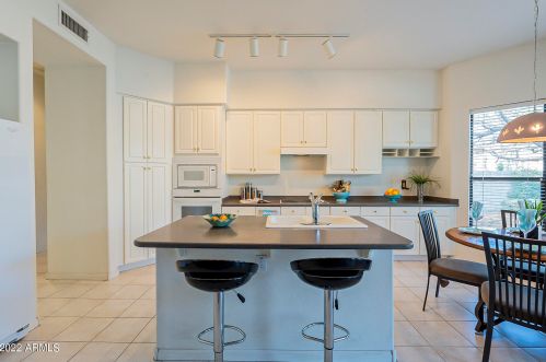 4608 Molly Ln, Cave Creek AZ  85331-6691 exterior