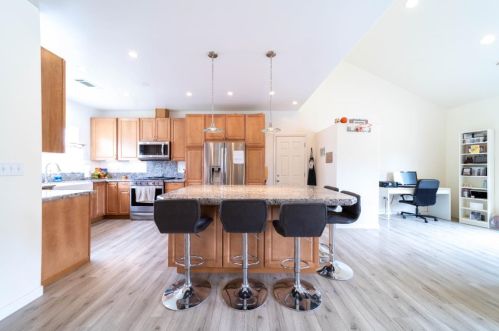 1447 Ramon Dr, Sunnyvale, CA 94087-5833