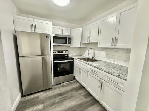 566 Mansfield, Boca Raton, FL 33434-2441