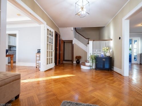 20 Vernon Pl, East Orange NJ  07017-4410 exterior