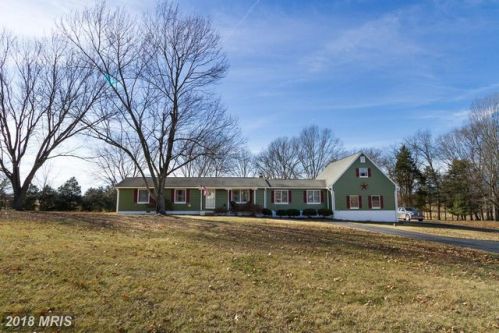 11713 King Richards Ct, Nokesville, VA 20181-2002