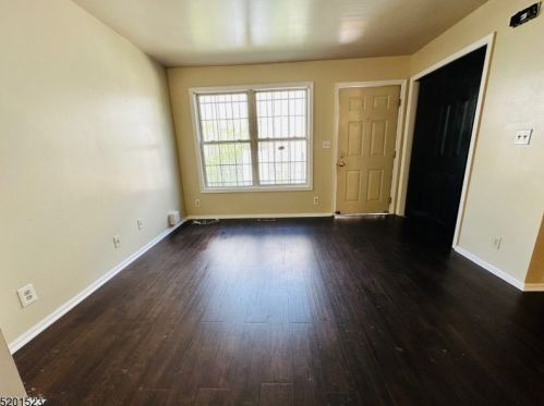 446 7th St, Newark NJ  07107-1733 exterior