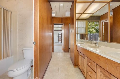 5041 Elsinore Ave, Orange CA  92869-1223 exterior
