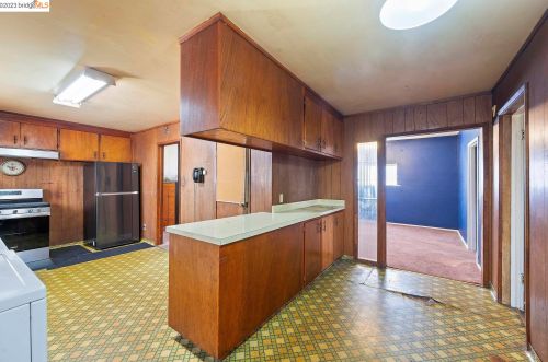 2752 Mabel St, Berkeley CA 94702-2461 exterior