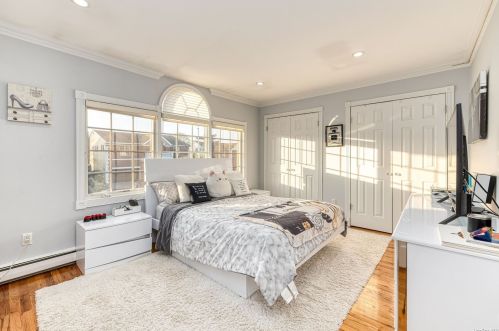 2672 Rachel St, North Bellmore NY  11710-5414 exterior