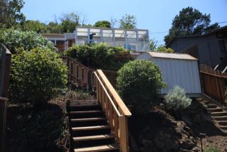 682 Sierra Point Rd, Brisbane, CA 94005-1622