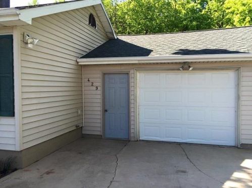 429 Washington St, Pulcifer, WI 54124-9597