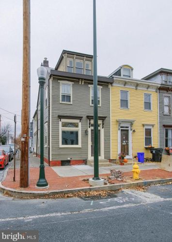216 Verbeke St, Harrisburg, PA 17102-2736