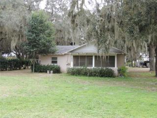 18342 Webster Hill Rd, Umatilla, FL 32784-8079