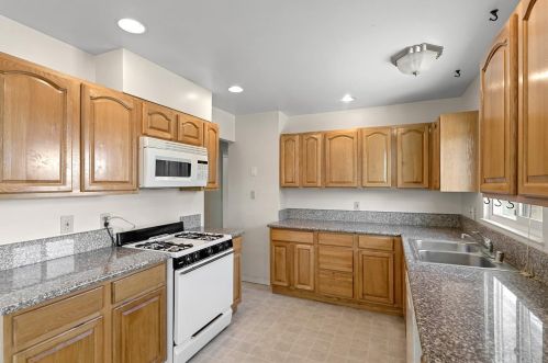 3615 Turner Dr, North Highlands CA  95660-3355 exterior