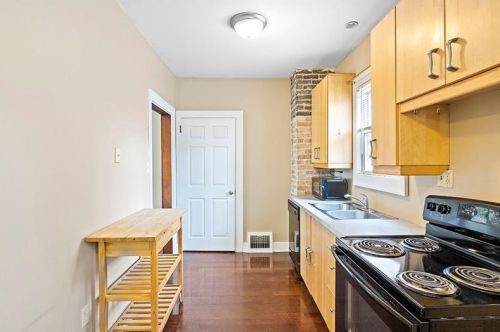 72 16th St, Ambridge PA  15003-2221 exterior