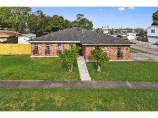 2020 Harvard Ln, Gretna, LA 70056-4442