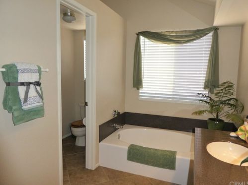 6843 Renato Ct, Chino CA  91710-6273 exterior