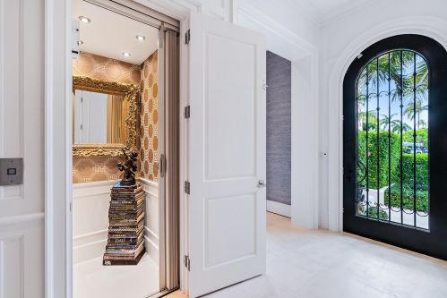 444 Chilean Ave, Palm Beach FL  33480-4529 exterior