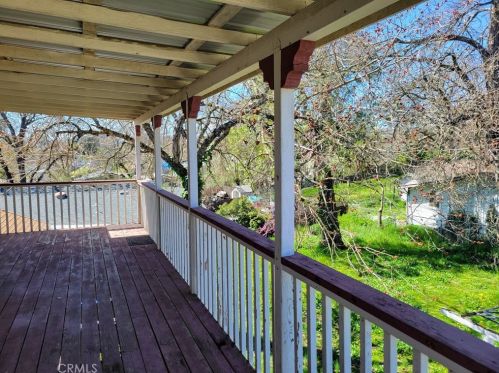 103 Tunis St, Lakeport CA  95453-4605 exterior