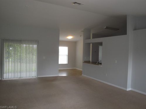 4206 34th St, Lehigh Acres, FL 33976-4133
