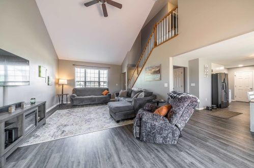 7381 Maybury Ct, Florence KY  41042-8137 exterior