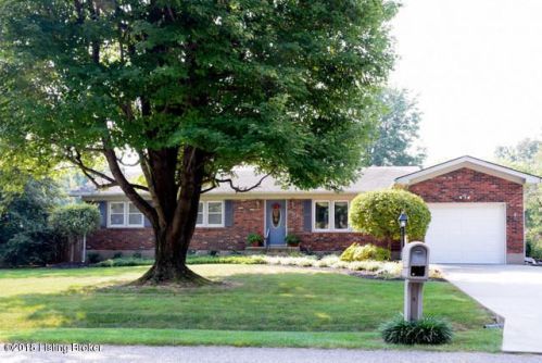 3502 Locklee Rd, Louisville, KY 40214-3829