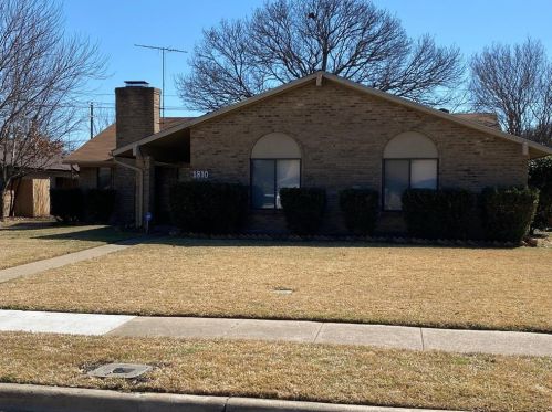 1810 Baylor Dr, Richardson TX  75081-5410 exterior