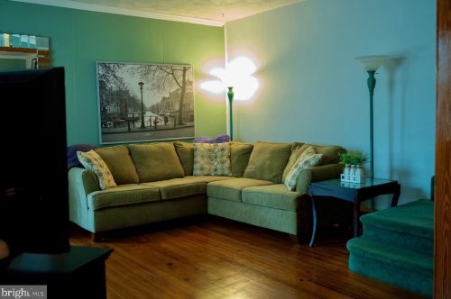 5036 Wayne Ave, Camden NJ  08110-1952 exterior