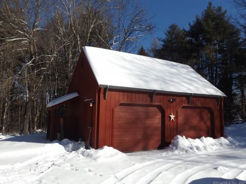 259 Town Hill Rd, New Hartford, CT 06057-2515