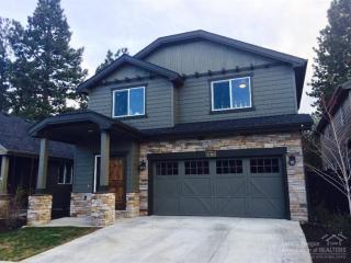 61166 Snowbrush Dr, Bend OR  97702-2312 exterior