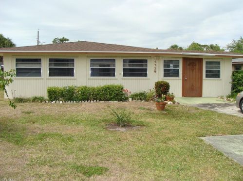 5329 Caldwell St, Naples, FL 34113-8755
