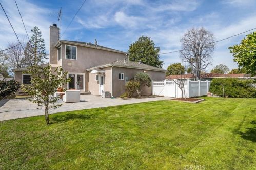5056 Biloxi Ave, North Hollywood, CA 91601-4140