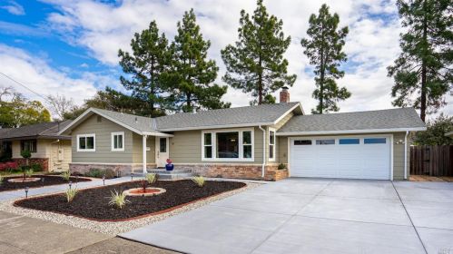 2461 Melbrook Way, Santa Rosa, CA 95405-6735