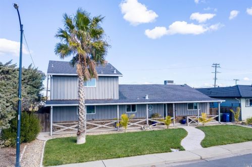230 Sierra Ave, Rio Vista, CA 94571-1550