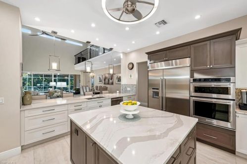 401 Mallory Ct, Naples, FL 34110-7043